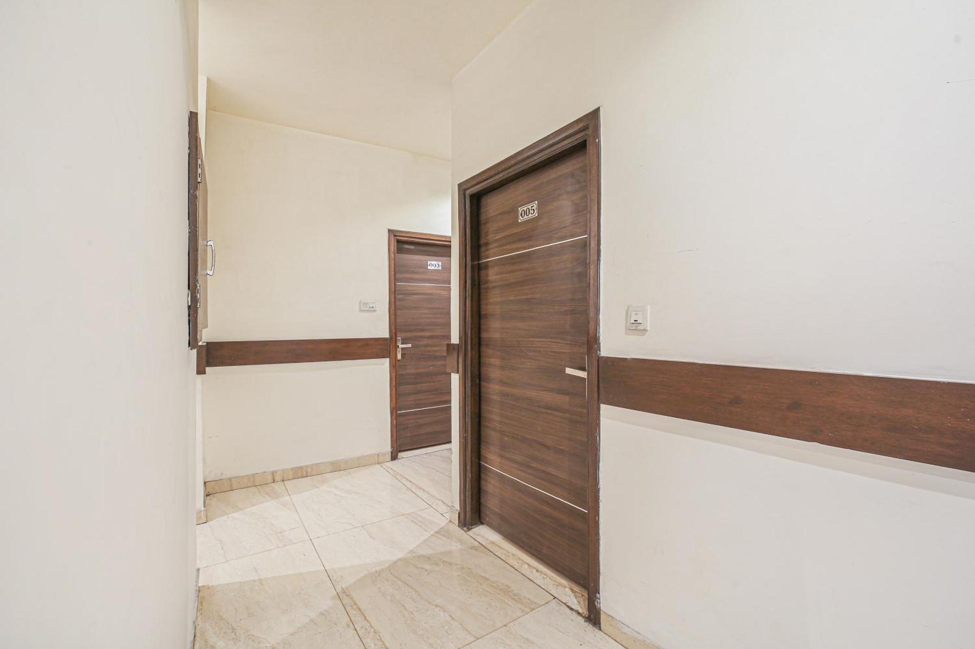 Townhouse Hollywood Heights Amritsar Exterior foto