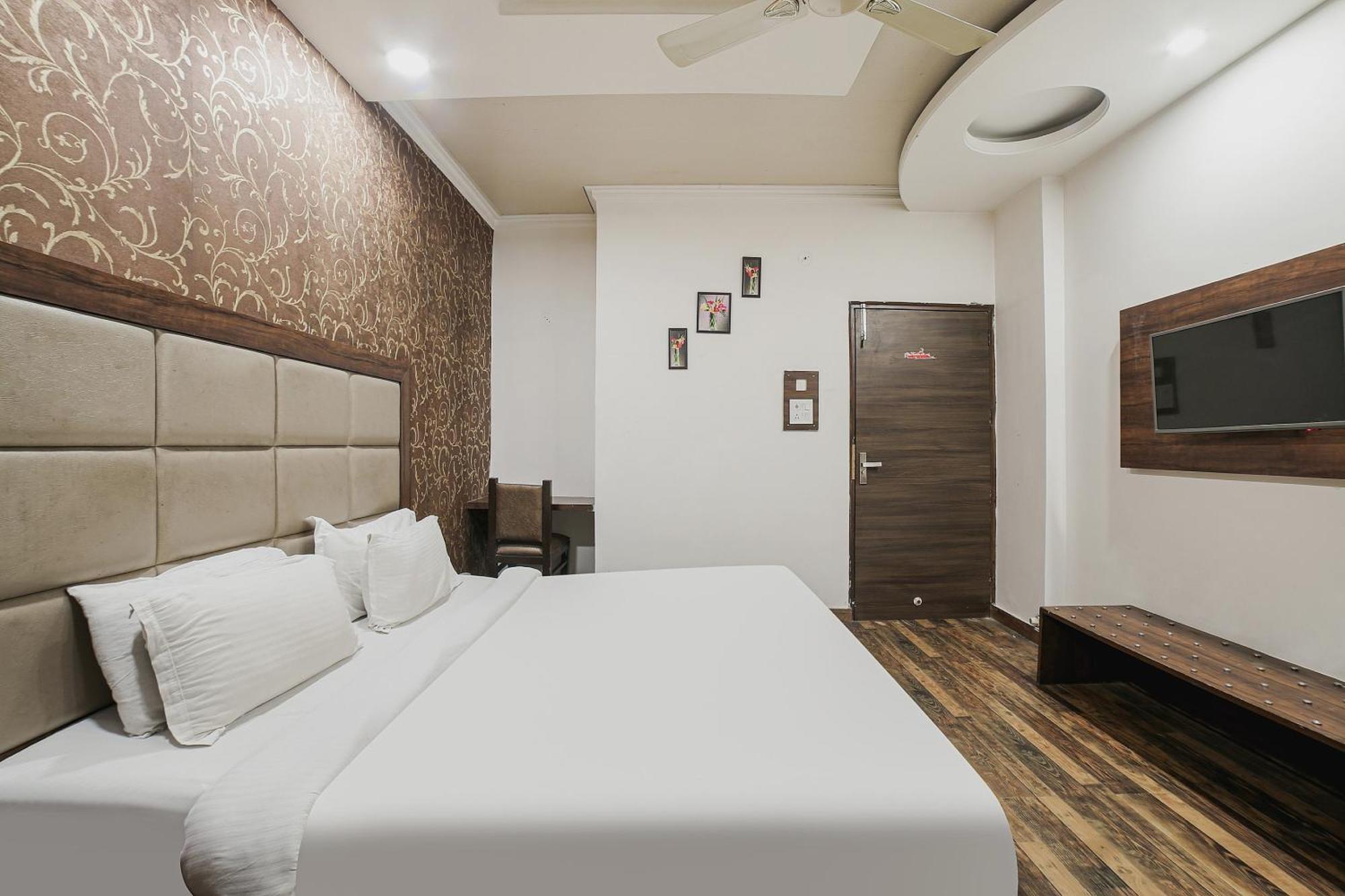 Townhouse Hollywood Heights Amritsar Exterior foto